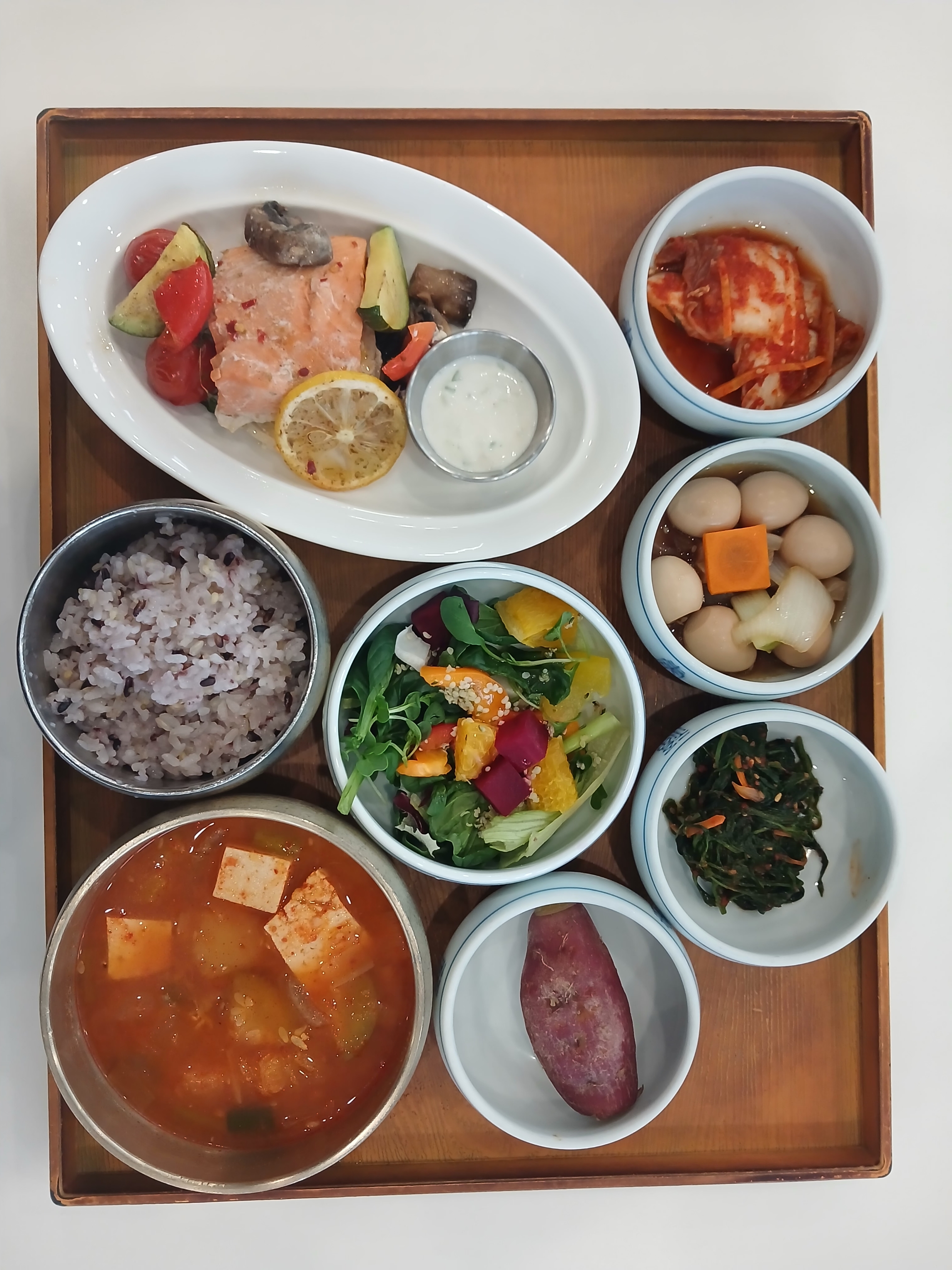 썸네일 이미지